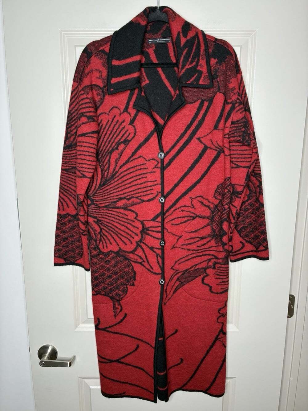 Peruvian Connection Long Sweater Cardigan in Red / Black Floral Size XS